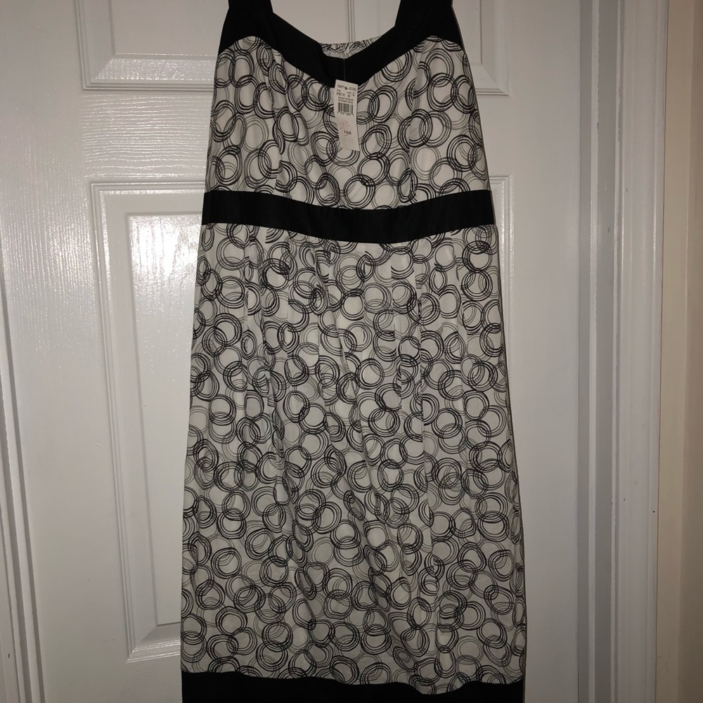 Motherhood Maternity NWT Sun Dress *tiny tear